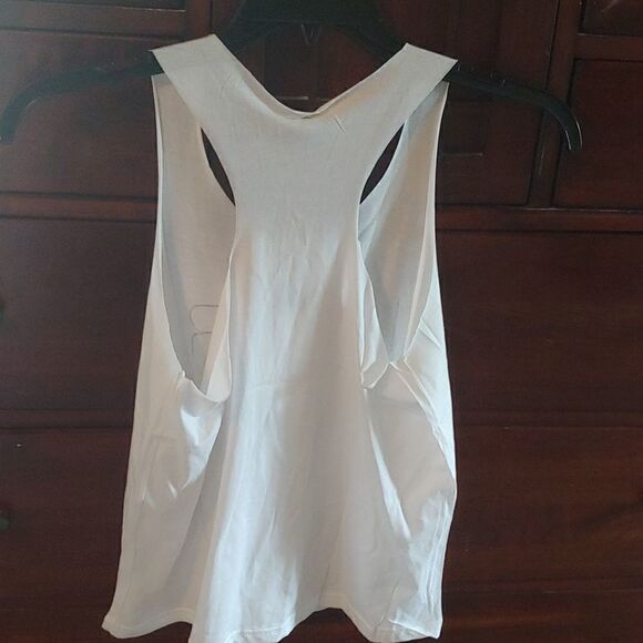 Racer back Shirt. I WEAR KINDNESS Size Small NWT - Picture 4 of 8